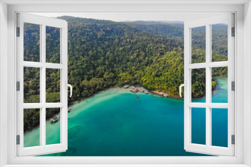 Fototapeta Naklejka Na Ścianę Okno 3D - Paysage Forêt et plage naturelle de Thaïlande