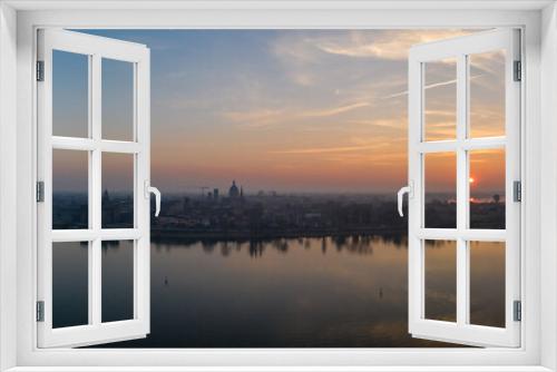 Fototapeta Naklejka Na Ścianę Okno 3D - tramonto a Mantova dai laghi