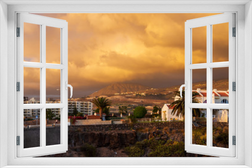 Fototapeta Naklejka Na Ścianę Okno 3D - Tenerife  Cloudy Sunset