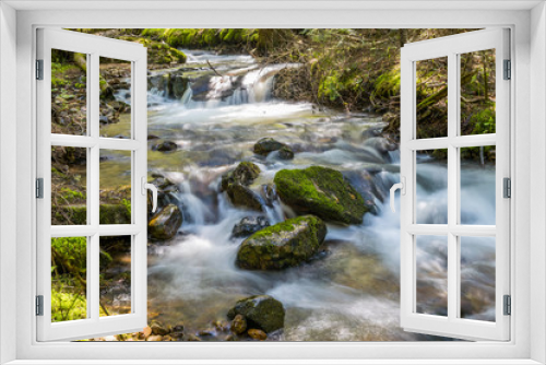 Fototapeta Naklejka Na Ścianę Okno 3D - Mountain creek in forest landscape