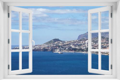 Fototapeta Naklejka Na Ścianę Okno 3D - Blick von Cristo Rei auf Funchal, Madeira