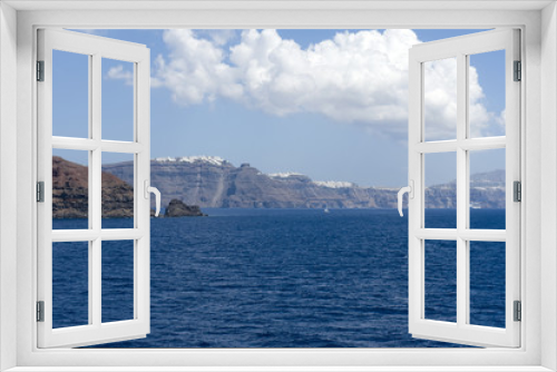 Fototapeta Naklejka Na Ścianę Okno 3D - Gorgeous view of romantic Santorini's coast. Greece.