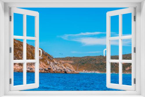 Fototapeta Naklejka Na Ścianę Okno 3D - montanhas e mar