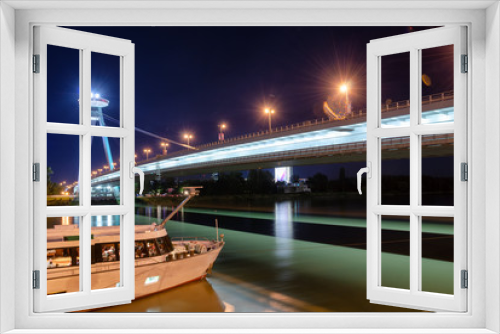 Fototapeta Naklejka Na Ścianę Okno 3D - SNP New Bridge on Danube river at night