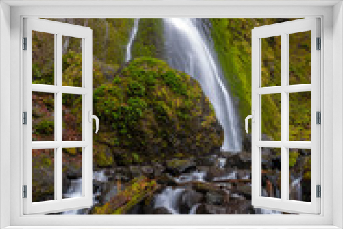 Fototapeta Naklejka Na Ścianę Okno 3D - Starvation Creek Falls in Oregon