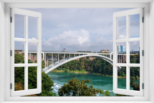 Fototapeta Naklejka Na Ścianę Okno 3D - The Niagara Falls International Rainbow Bridge, that connects Canada to USA
