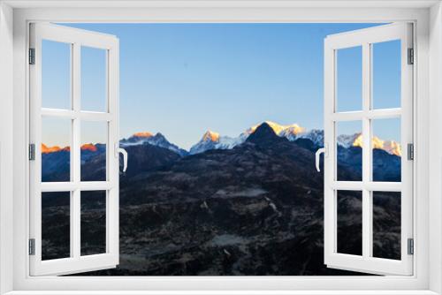 Fototapeta Naklejka Na Ścianę Okno 3D - Dzongri Top