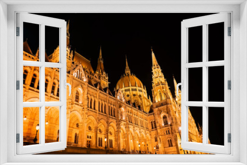 Fototapeta Naklejka Na Ścianę Okno 3D - The Hungarian Parliament Building by night