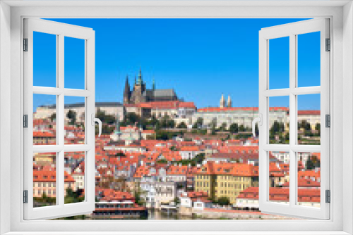 Fototapeta Naklejka Na Ścianę Okno 3D - Historical Prague, St. Vitus Cathedral and other historical buildings