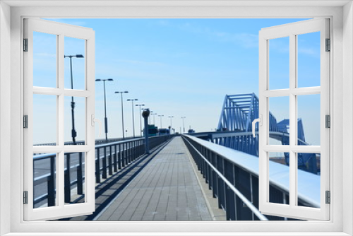 Fototapeta Naklejka Na Ścianę Okno 3D - 冬の青空と東京ゲートブリッジ