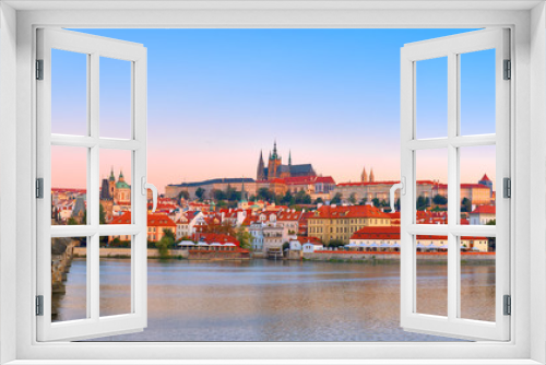 Fototapeta Naklejka Na Ścianę Okno 3D - Panoramic image of Romantic Prague at dawn