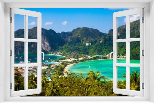 Fototapeta Naklejka Na Ścianę Okno 3D - Panorama of Phi Phi don Thailand island, view point.
