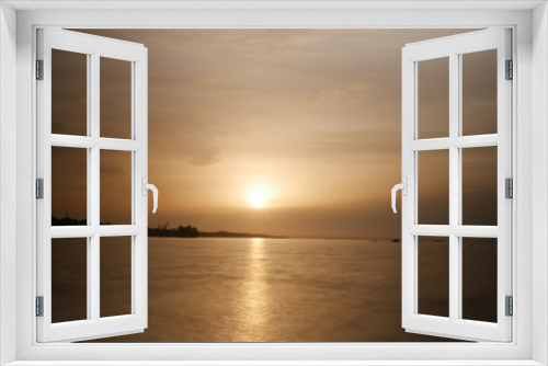 Fototapeta Naklejka Na Ścianę Okno 3D - Sunset on lake