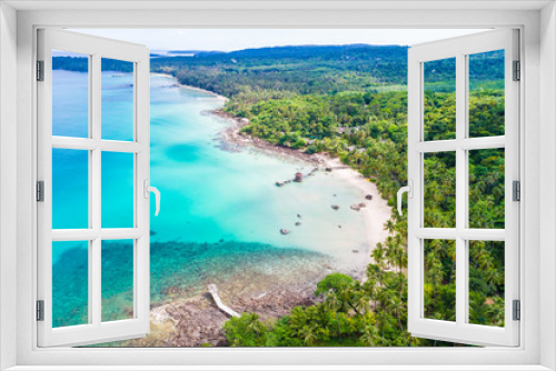 Fototapeta Naklejka Na Ścianę Okno 3D - Aerial view sea beach turquoise water with coconut green tree