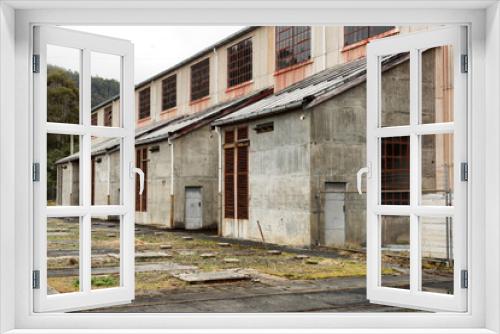 Fototapeta Naklejka Na Ścianę Okno 3D - Abandoned industrial building