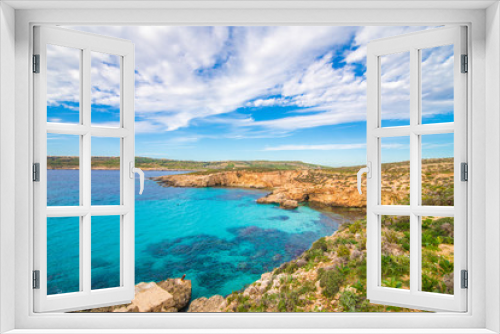 Fototapeta Naklejka Na Ścianę Okno 3D - Beautiful landscape of Blue Lagoon of Malta island