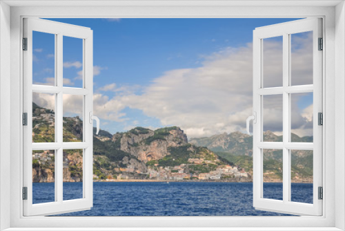 Fototapeta Naklejka Na Ścianę Okno 3D - Panorama of the town of Amalfi seen from the sea