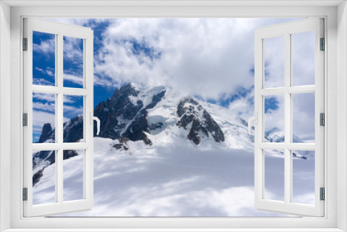 Fototapeta Naklejka Na Ścianę Okno 3D - Mont Blanc massif under the clouds. Alps.