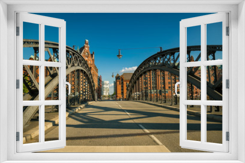Fototapeta Naklejka Na Ścianę Okno 3D - Rundbogenbrücke im Hamburger Hafen