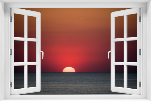 Fototapeta Naklejka Na Ścianę Okno 3D - Sonne versinkt im Meer