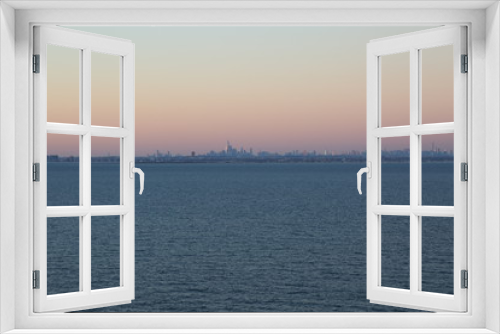 Fototapeta Naklejka Na Ścianę Okno 3D - New York City in the morning mist - waterfront view