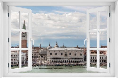 Fototapeta Naklejka Na Ścianę Okno 3D - Beautiful landscape of part of the historical ensemble of the city of Veneciam seen from the sea, Italy