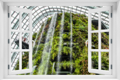 Fototapeta Naklejka Na Ścianę Okno 3D - Waterfall inside the Cloud Forest, Gardens by the Bay, Singapore