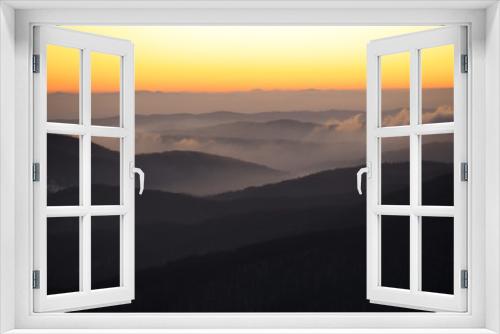 Fototapeta Naklejka Na Ścianę Okno 3D - Bieszczady