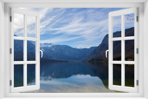 Fototapeta Naklejka Na Ścianę Okno 3D - Mountain Lake Bohinj