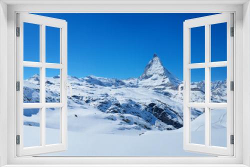Fototapeta Naklejka Na Ścianę Okno 3D - Beautiful panoramic view of the Matterhorn Mountain in winter, Zermatt, Switzerland.