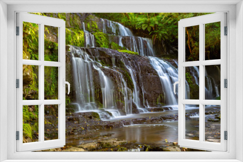 Fototapeta Naklejka Na Ścianę Okno 3D - PIcturesque waterfall, Catlins, New Zealand