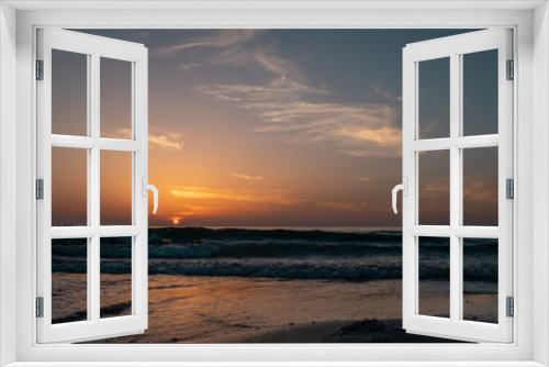 Fototapeta Naklejka Na Ścianę Okno 3D - View of Sunset at Beach
