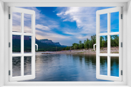 Fototapeta Naklejka Na Ścianę Okno 3D - Beautiful Sau Reservoir (Catalonia, Spain)