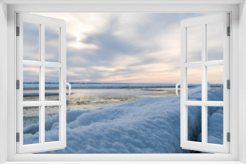 Fototapeta Naklejka Na Ścianę Okno 3D - Frozen sea. Snow landscape