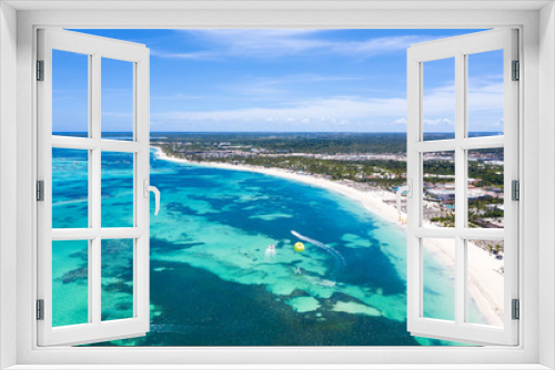 Fototapeta Naklejka Na Ścianę Okno 3D - Aerial view with caribbean beach of Atlantic ocean