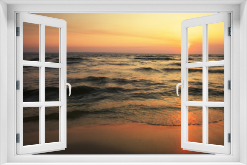 Fototapeta Naklejka Na Ścianę Okno 3D - Colorful ocean beach sunrise. Dawn over the sea. Nature composition