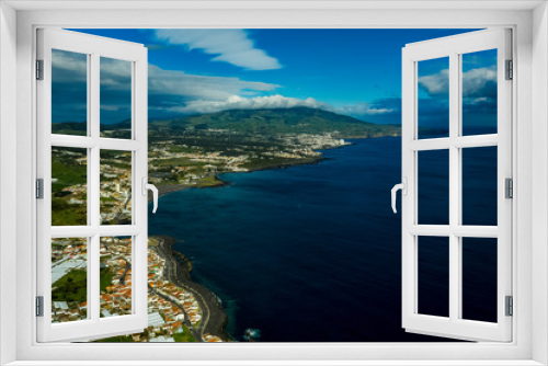 Fototapeta Naklejka Na Ścianę Okno 3D - São Miguel - Die Azoren aus der Luft. Ponta Delgada und mehr