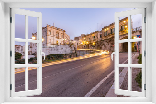 Fototapeta Naklejka Na Ścianę Okno 3D - Lichtspuren in der Stadt, Italien