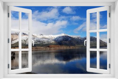 Fototapeta Naklejka Na Ścianę Okno 3D - Lake Wanaka, NZ,  early winter morning