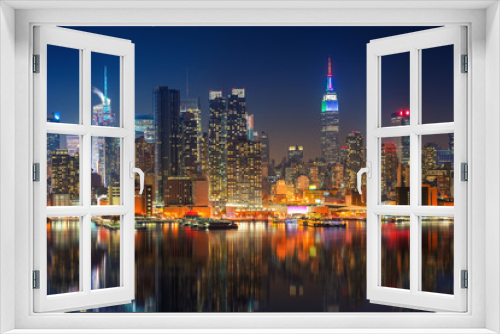 Fototapeta Naklejka Na Ścianę Okno 3D - View on Manhattan at night, New York, USA