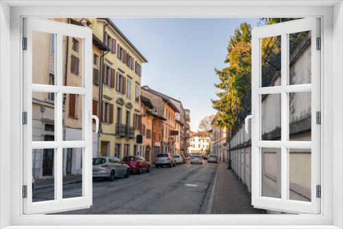 Fototapeta Naklejka Na Ścianę Okno 3D - Street in Udine, Italy