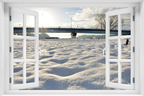 Fototapeta Naklejka Na Ścianę Okno 3D - 雪景色と朝日の高田橋