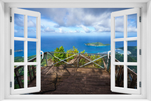 Fototapeta Naklejka Na Ścianę Okno 3D - Viewing plattform in the height of Mahé on the seychelles