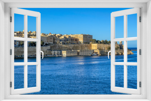 Fototapeta Naklejka Na Ścianę Okno 3D - View of Grand Harbor and Valletta, Malta