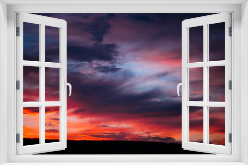 Fototapeta Naklejka Na Ścianę Okno 3D - Dramatic sky at sunset