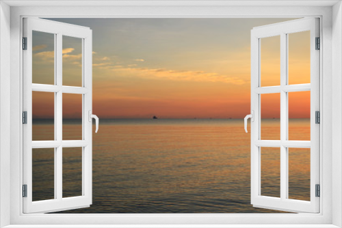 Fototapeta Naklejka Na Ścianę Okno 3D - beautiful sunrise on the sea