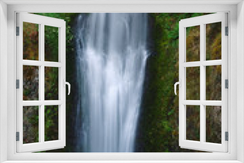 Fototapeta Naklejka Na Ścianę Okno 3D - Mulnomah falls