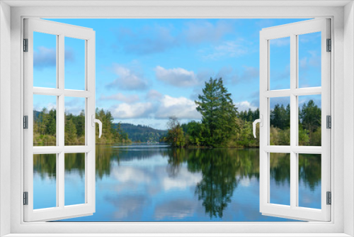 Fototapeta Naklejka Na Ścianę Okno 3D - Calm Waters Along Mud Bay, Puget Sound At Early Morning