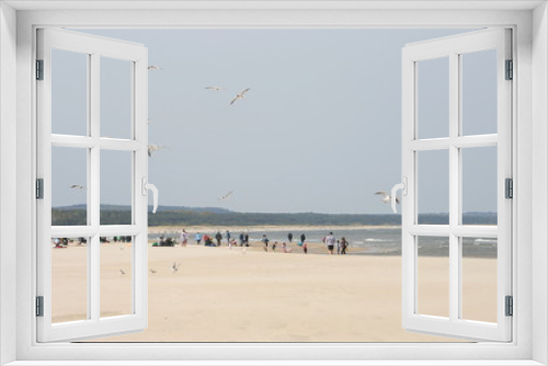 Fototapeta Naklejka Na Ścianę Okno 3D - Menschen am Strand. Swinemünde.