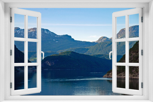 Fototapeta Naklejka Na Ścianę Okno 3D - Einfahrt in ein norwegisches Fjord